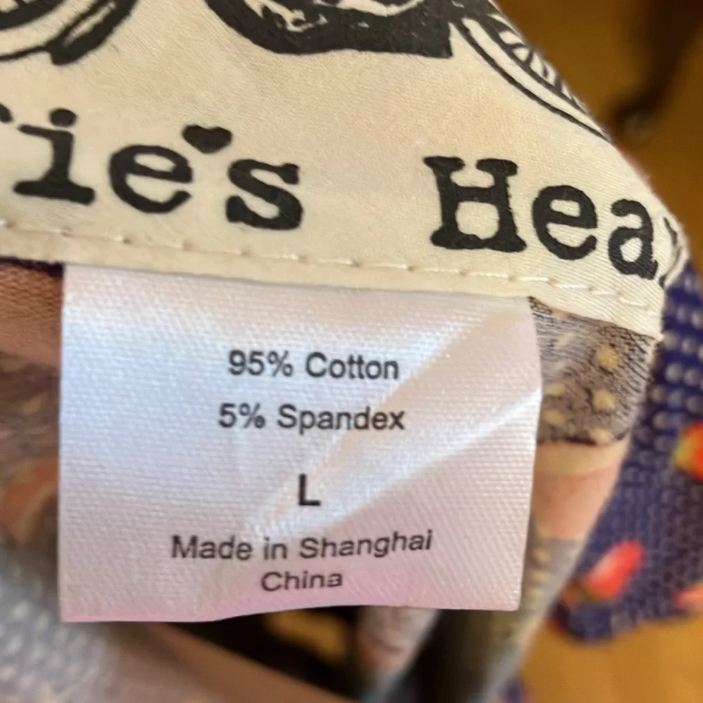 Effie's Heart The Buongiorno Blouse in Pomodoro Print - Picture 8 of 9